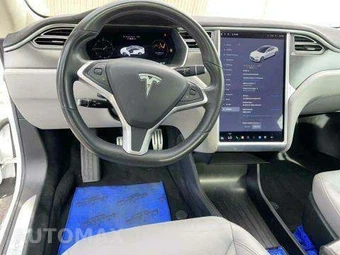 2015 Tesla Model S P85D – miniatura 11