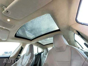 2015 Tesla Model S P85D – miniatura 12