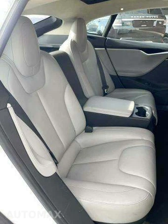 2015 Tesla Model S P85D – miniatura 17