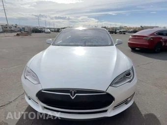 2015 Tesla Model S P85D – miniatura 2