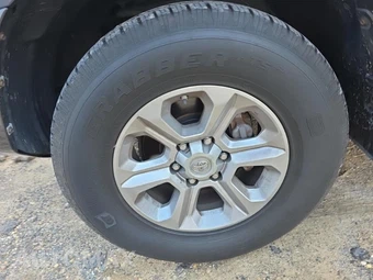 2015 Toyota 4Runner SR5 - miniatura 8