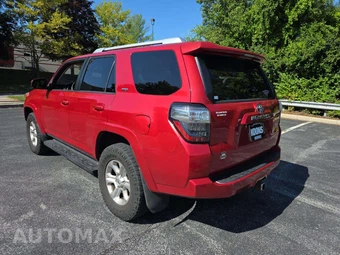 2015 Toyota 4Runner SR5 - miniatura 2