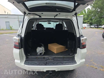 2015 Toyota 4Runner SR5 – miniatura 14