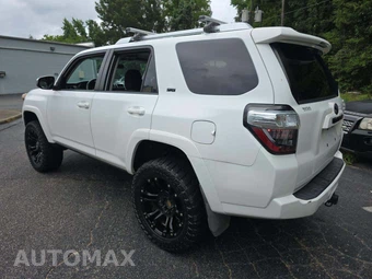 2015 Toyota 4Runner SR5 – miniatura 2