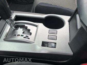 2015 Toyota 4Runner SR5 – miniatura 25