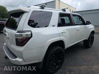2015 Toyota 4Runner SR5 – miniatura 3
