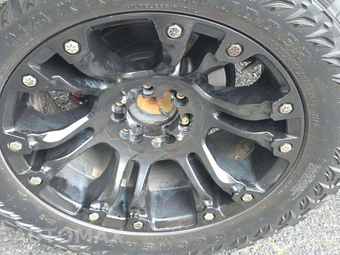 2015 Toyota 4Runner SR5 – miniatura 32