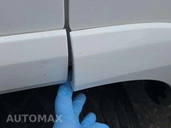 2015 Toyota 4Runner SR5 – miniatura 36