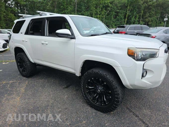 2015 Toyota 4Runner SR5 – miniatura 4
