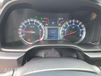 2015 Toyota 4Runner SR5 – miniatura 9