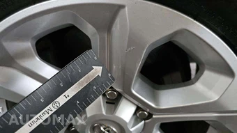 2015 Toyota 4Runner SR5 – miniatura 23