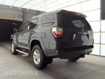 2015 Toyota 4Runner SR5 – miniatura 6