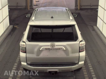 2015 Toyota 4Runner SR5 - miniatura 5