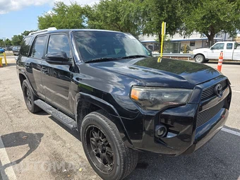 2015 Toyota 4Runner SR5 – miniatura 3