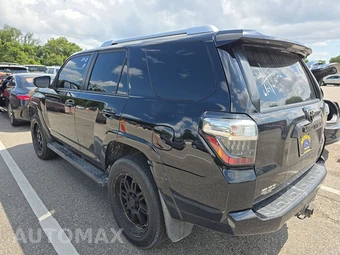 2015 Toyota 4Runner SR5 – miniatura 6