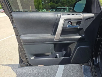 2015 Toyota 4Runner SR5 – miniatura 9