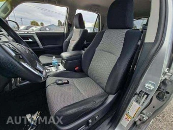 2015 Toyota 4Runner SR5 – miniatura 6