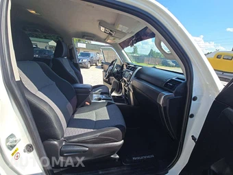 2015 Toyota 4Runner SR5 – miniatura 19