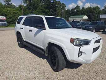 2015 Toyota 4Runner SR5 – miniatura 4
