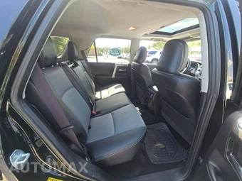 2015 Toyota 4Runner SR5 Premium – miniatura 16