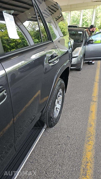 2015 Toyota 4Runner Trail – miniatura 28