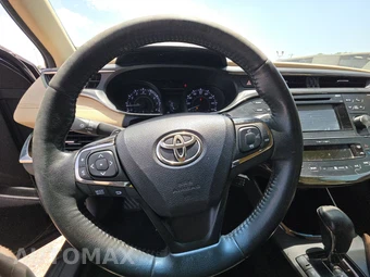 2015 Toyota Avalon XLE – miniatura 10