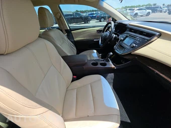 2015 Toyota Avalon XLE – miniatura 8