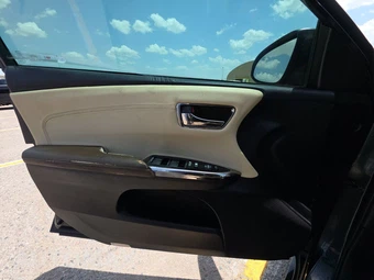 2015 Toyota Avalon XLE – miniatura 9