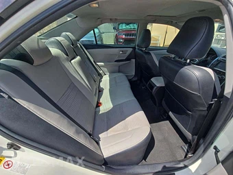 2015 Toyota Camry Hybrid SE - miniatura 13