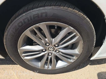 2015 Toyota Camry Hybrid SE - miniatura 23
