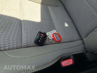2015 Toyota Camry Hybrid SE - miniatura 5