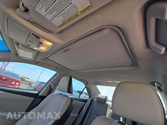 2015 Toyota Camry Hybrid SE - miniatura 8