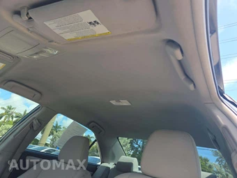 2015 Toyota Camry LE – miniatura 11
