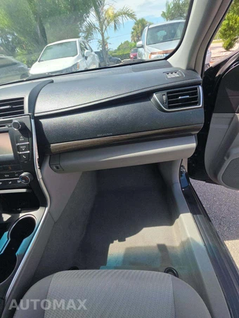2015 Toyota Camry LE – miniatura 19