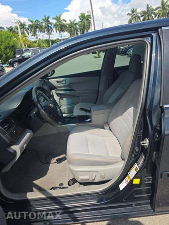 2015 Toyota Camry LE – miniatura 6