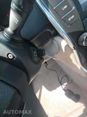 2015 Toyota Camry LE – miniatura 8