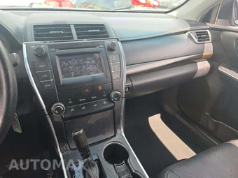 2015 Toyota Camry LE - miniatura 10