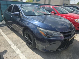2015 Toyota Camry LE - miniatura 4