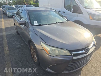 2015 Toyota Camry LE - miniatura 3