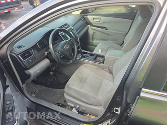 2015 Toyota Camry LE - miniatura 7
