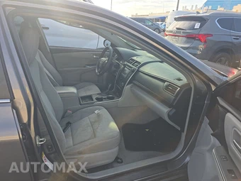 2015 Toyota Camry LE - miniatura 8