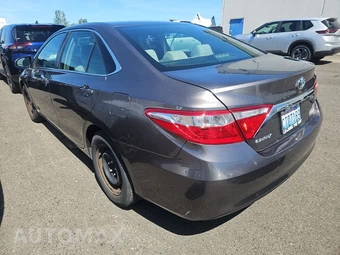 2015 Toyota Camry LE - miniatura 6
