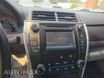 2015 Toyota Camry LE - miniatura 10