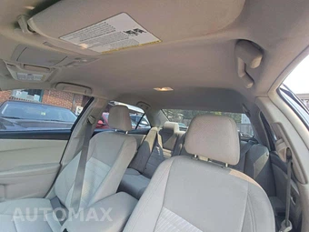 2015 Toyota Camry LE - miniatura 11