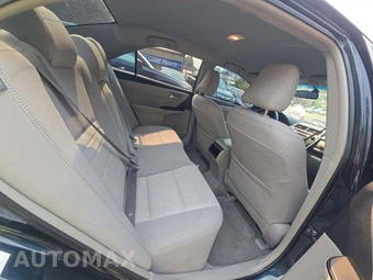 2015 Toyota Camry LE - miniatura 16