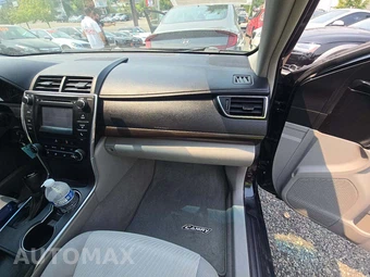 2015 Toyota Camry LE - miniatura 19