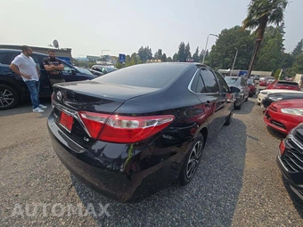 2015 Toyota Camry LE - miniatura 3