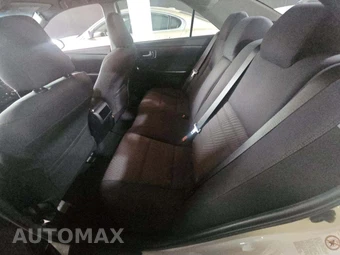 2015 Toyota Camry LE - miniatura 13