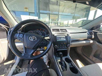 2015 Toyota Camry LE – miniatura 11