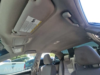 2015 Toyota Camry LE – miniatura 14
